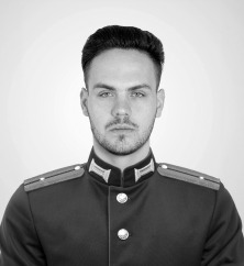 Александр  Петров