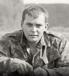 Юрий Попов