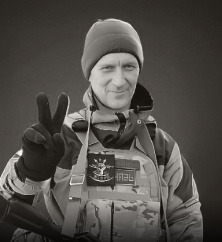 Максим  Меньшиков 