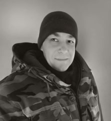 Александр Лысенков