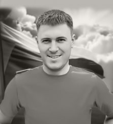 Борис Снежков
