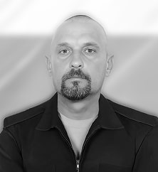 Денис Иванов