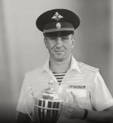 Евгений Иванов